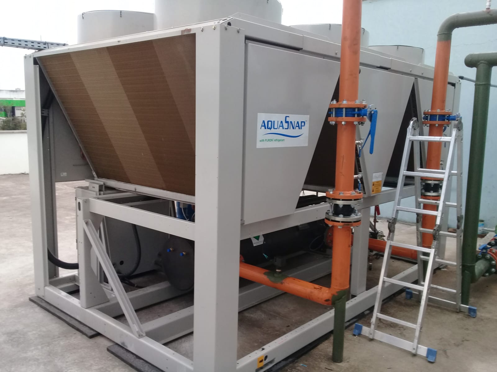 Instalação de chiller para locação SPCHILLER do Brasil